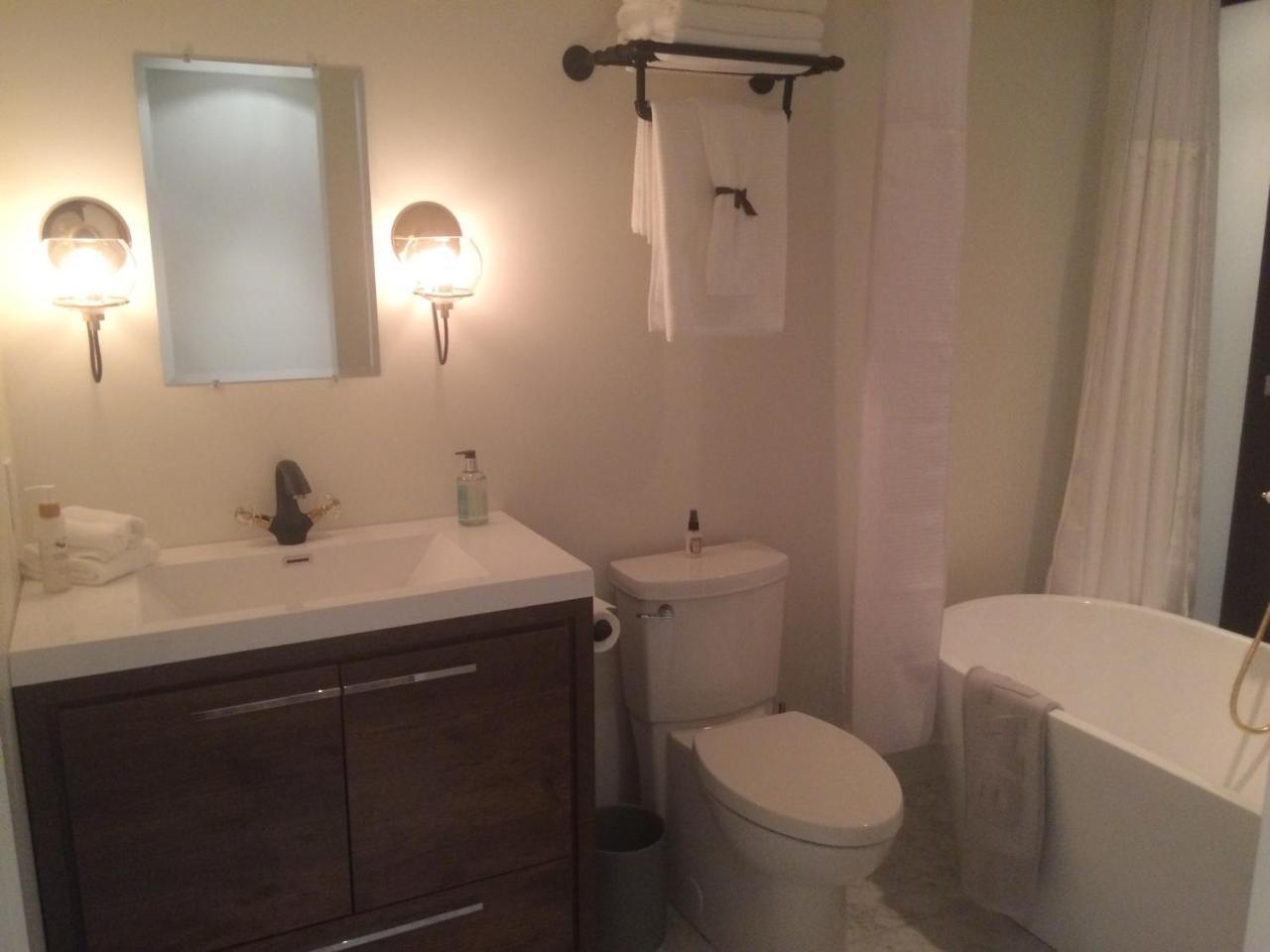 Spa Inspired Guest Suite 재스퍼 외부 사진
